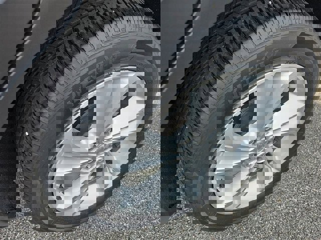 Used 2022 Buick Encore GX Preferred w/ Cold Weather Comfort Package image 17