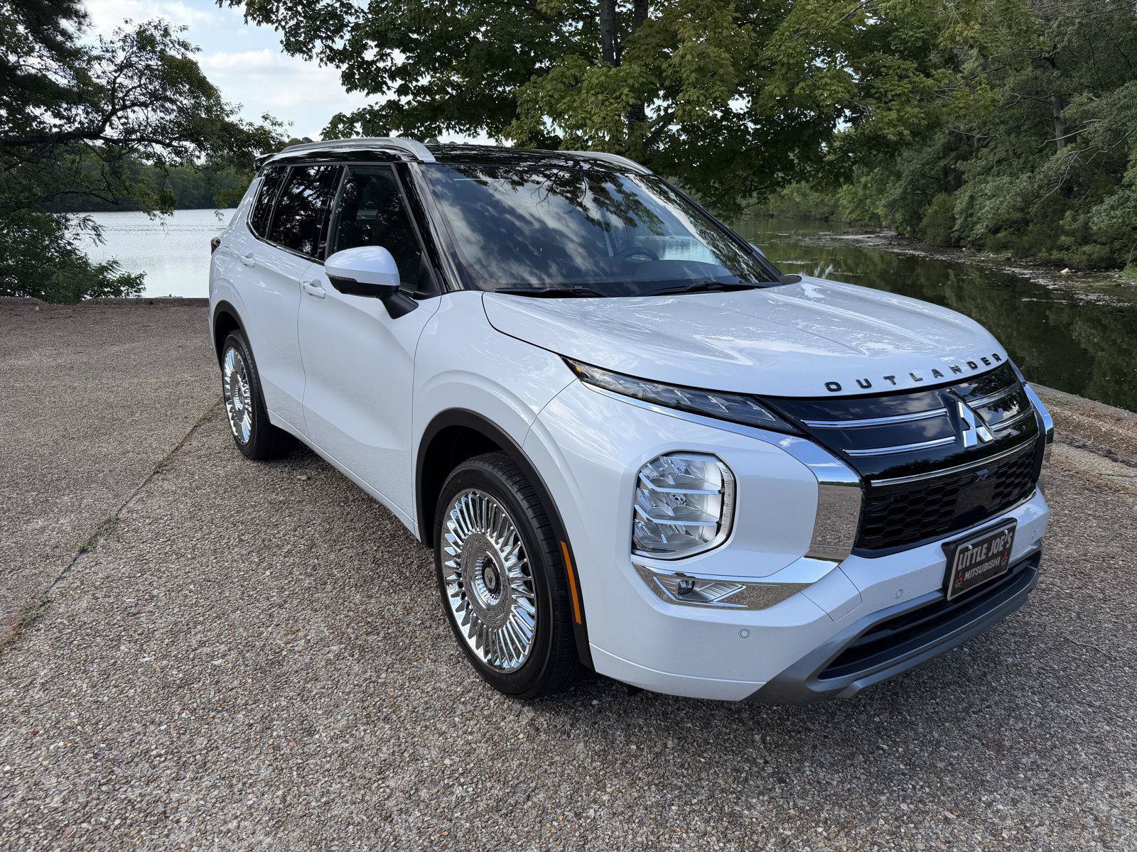 New 2026 Mitsubishi Outlander SEL