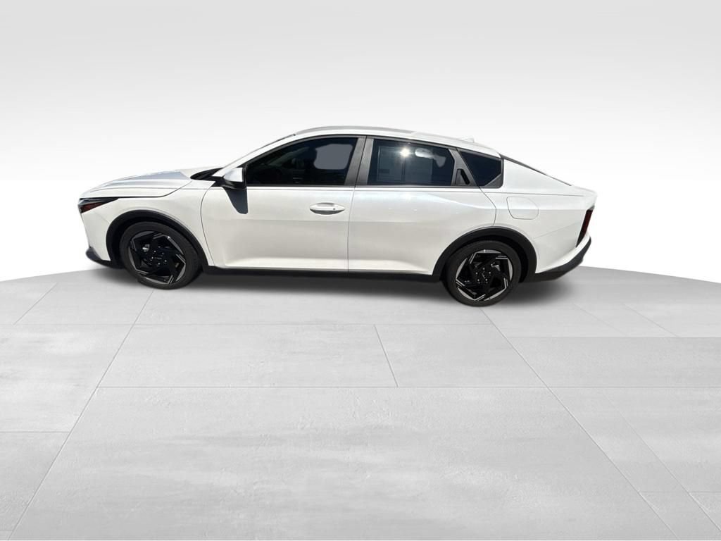 Certified 2025 Kia K4 GT-Line Turbo FWD image 3