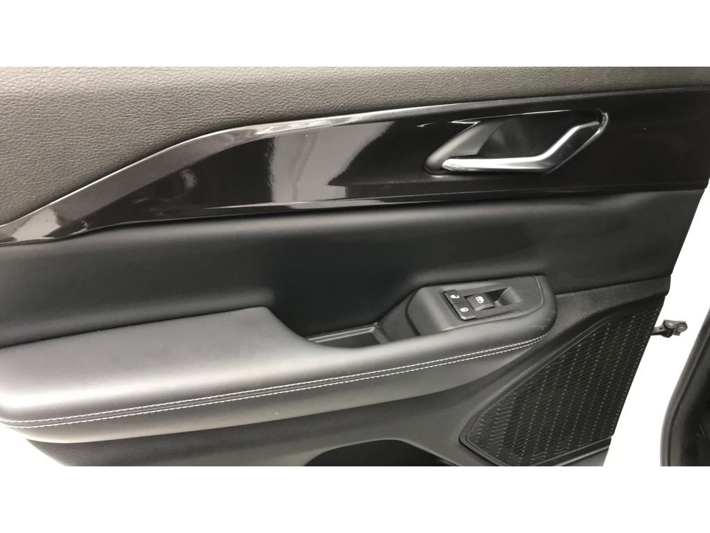 Used 2023 Jeep Grand Cherokee Altitude image 16