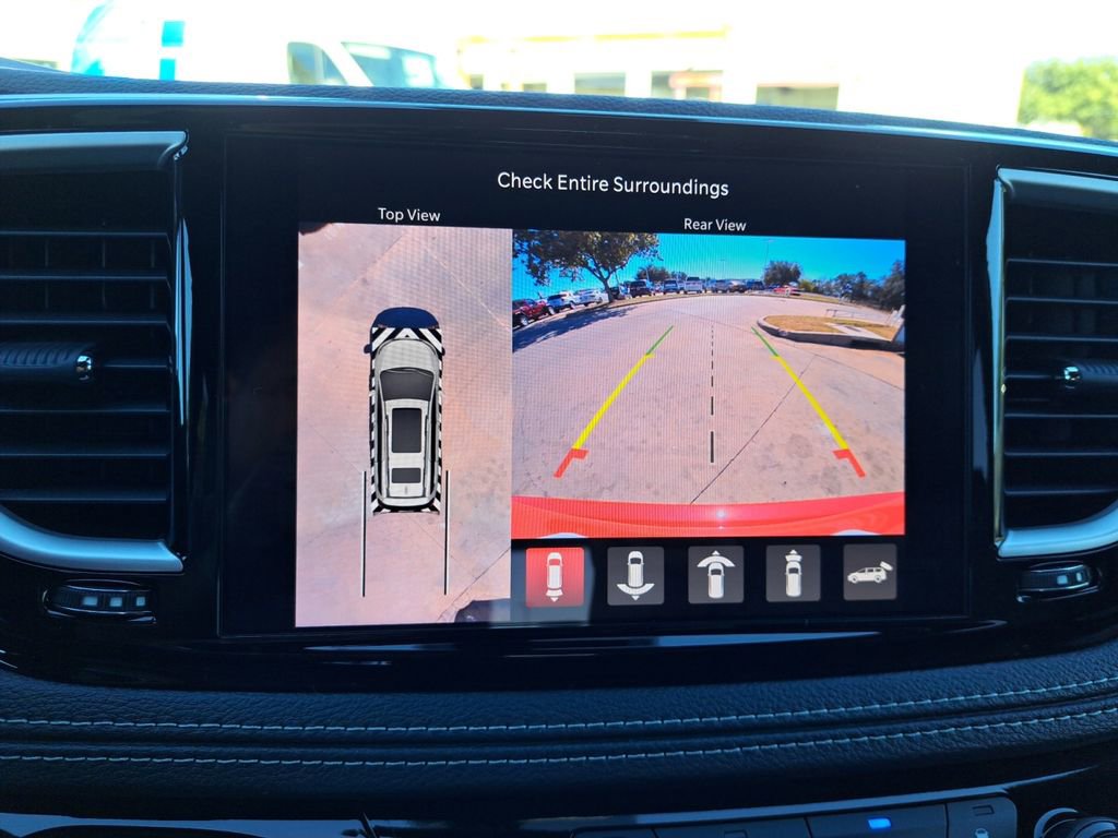 New 2026 Chrysler Pacifica Select w/ S Appearance Package FWD image 8