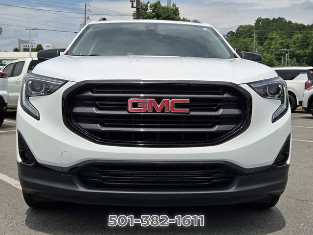 Used 2020 GMC Terrain SLT w/ Preferred Package FWD image 2