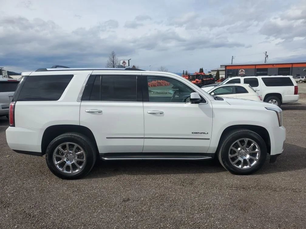 Used 2015 GMC Yukon Denali w/ Touring Package AWD/4WD image 5