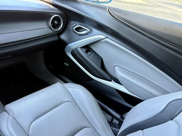 Used 2017 Chevrolet Camaro SS RWD image 26