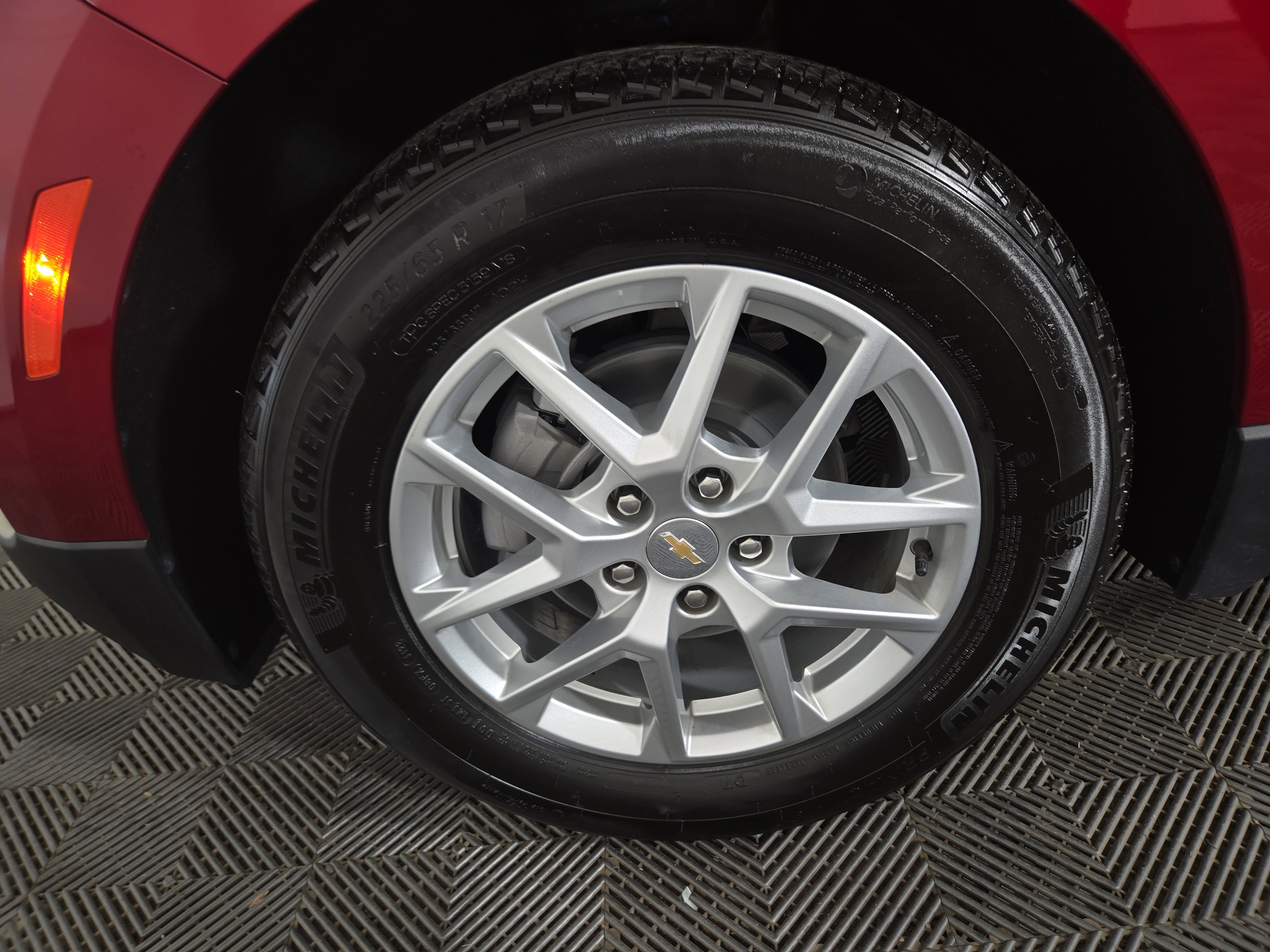 Certified 2023 Chevrolet Equinox LT image 33