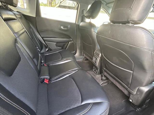 Certified 2018 Jeep Compass Latitude w/ Popular Equipment Group FWD image 32