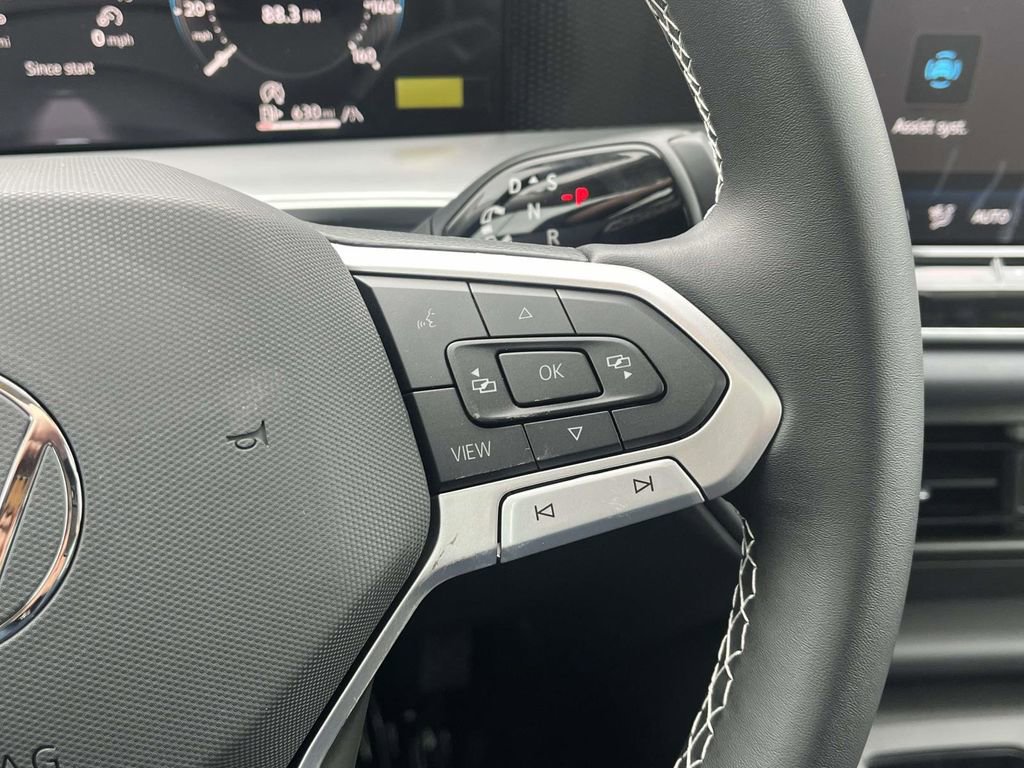 New 2026 Volkswagen Tiguan SE AWD/4WD image 18