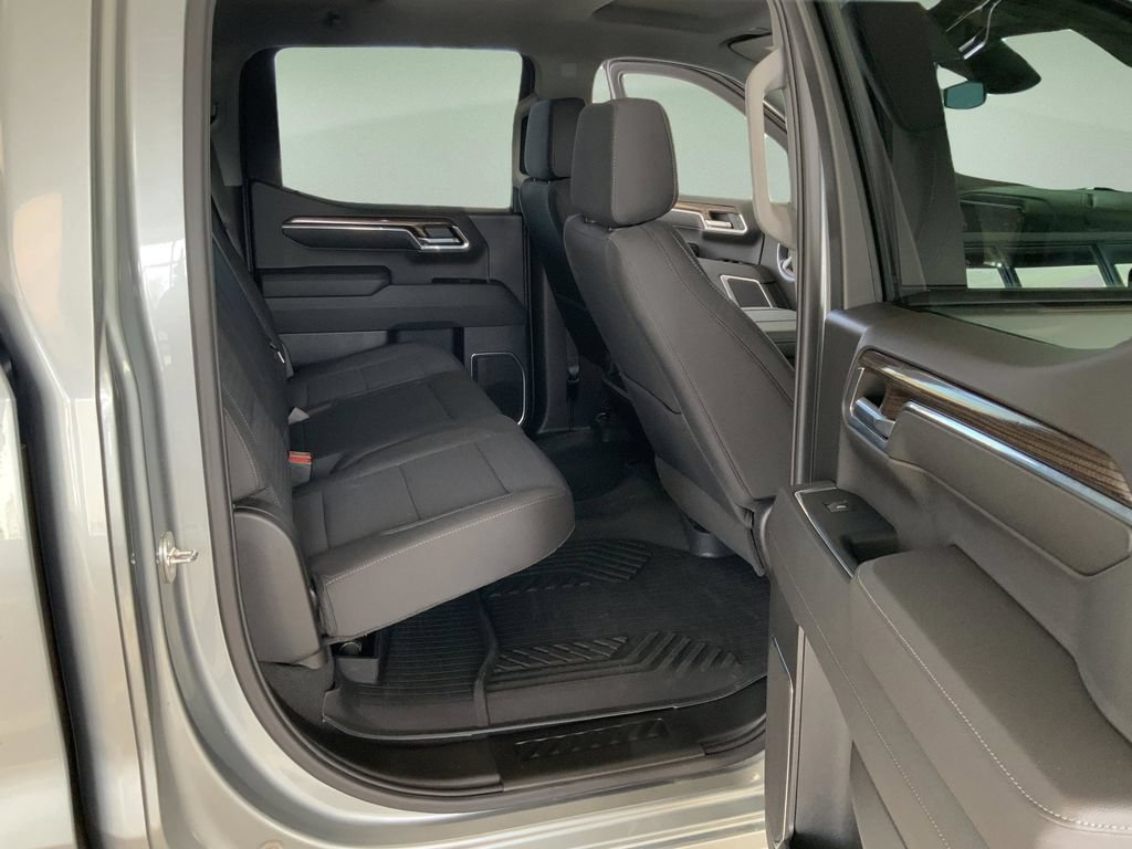 Used 2023 Chevrolet Silverado 1500 RST AWD/4WD image 33