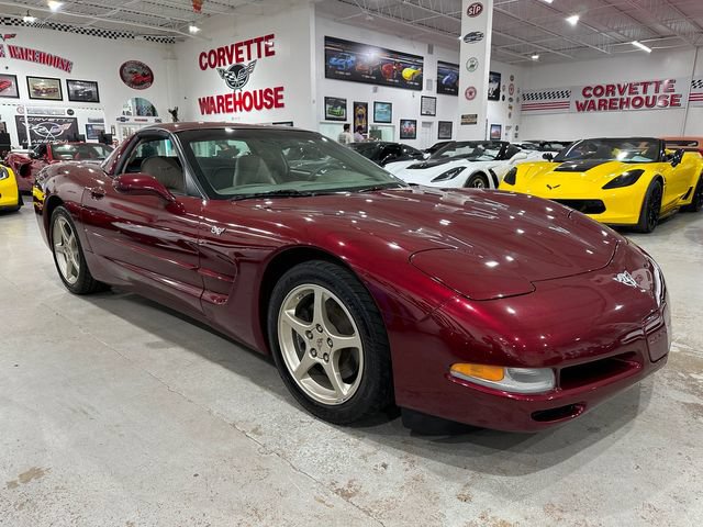 Used 2003 Chevrolet Corvette Coupe w/ Preferred Equipment Group RWD image 28