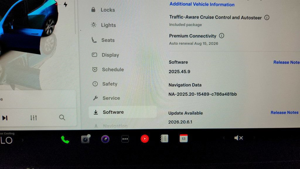 Used 2024 Tesla Model Y Long Range AWD/4WD image 18