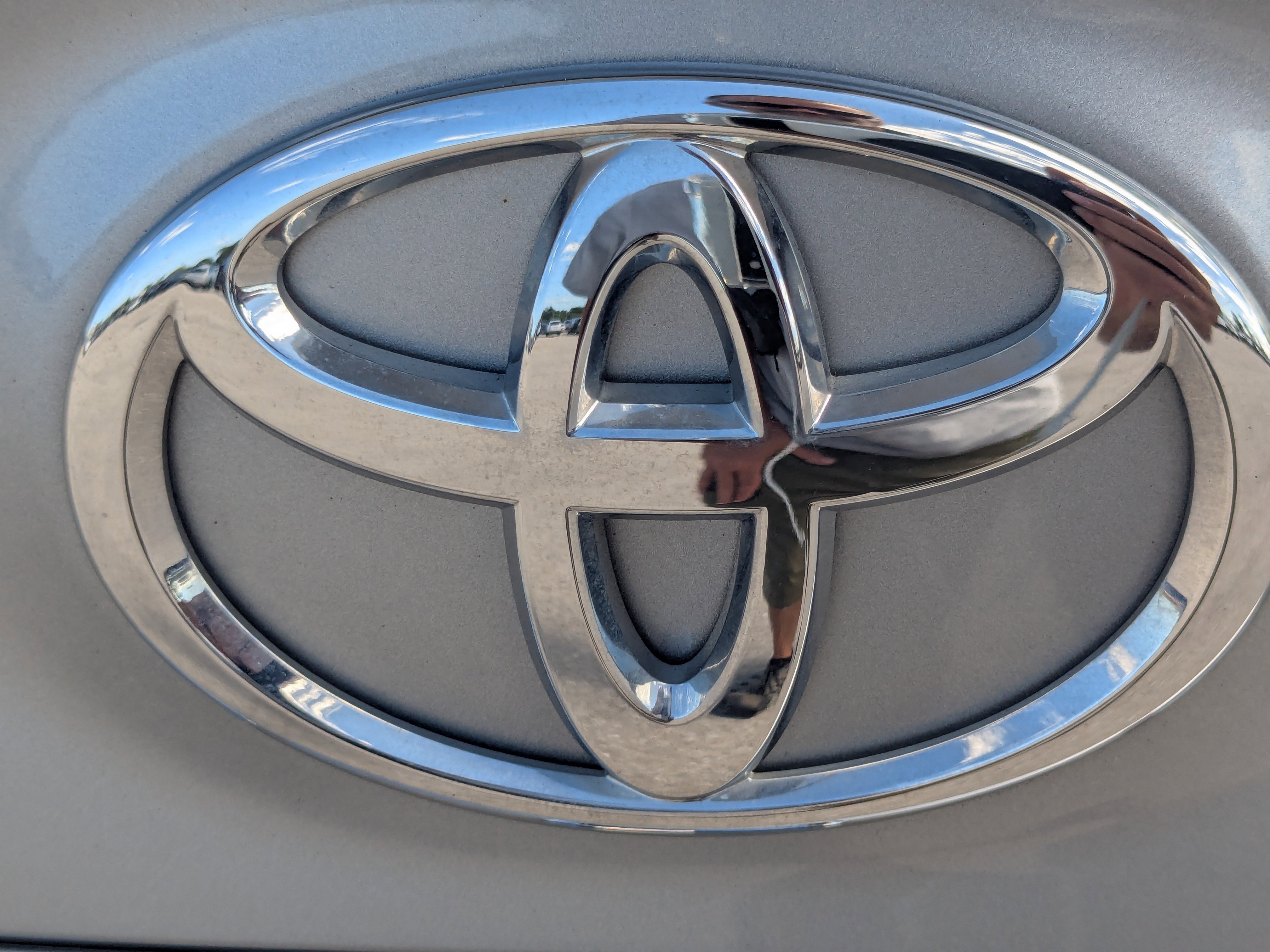 Used 2024 Toyota Camry SE FWD image 14