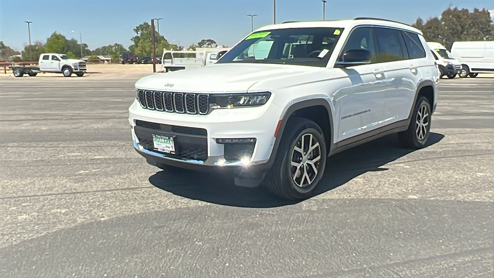 New 2025 Jeep Grand Cherokee L Limited w/ Luxury Tech Group II image 7