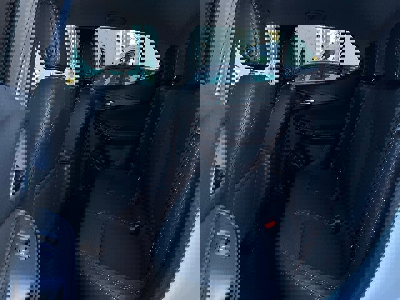 Used 2025 Buick Encore GX Preferred image 11