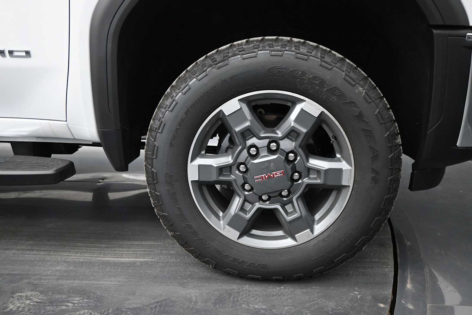 New 2026 GMC Sierra 2500 SLT w/ SLT Premium Package AWD/4WD image 10