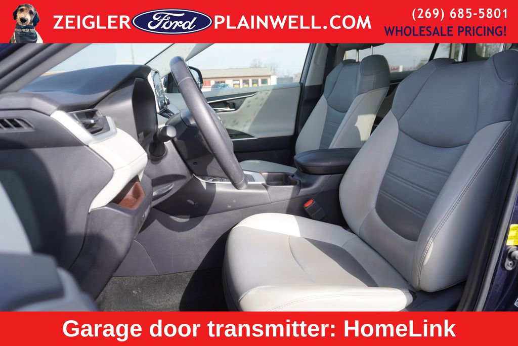 Used 2019 Toyota RAV4 Limited image 18