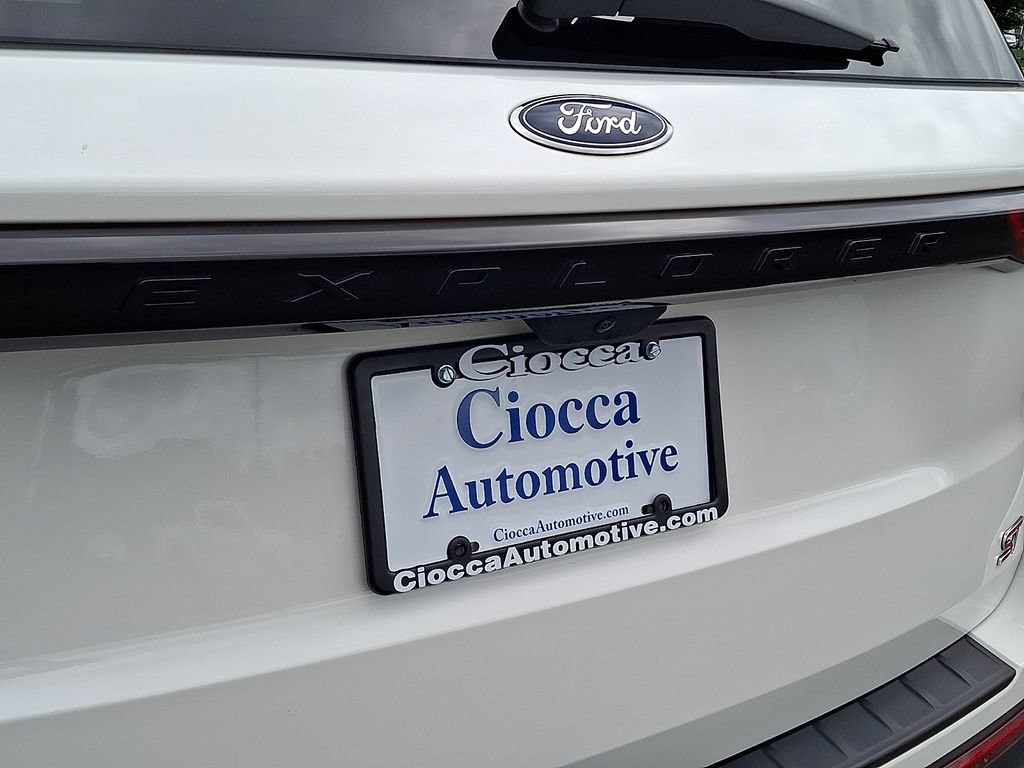 Certified 2025 Ford Explorer ST AWD/4WD image 34