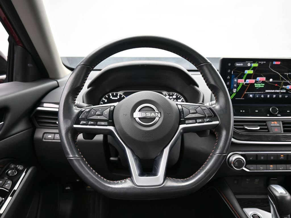 Used 2023 Nissan Altima 2.5 SR w/ SR Premium Package image 43
