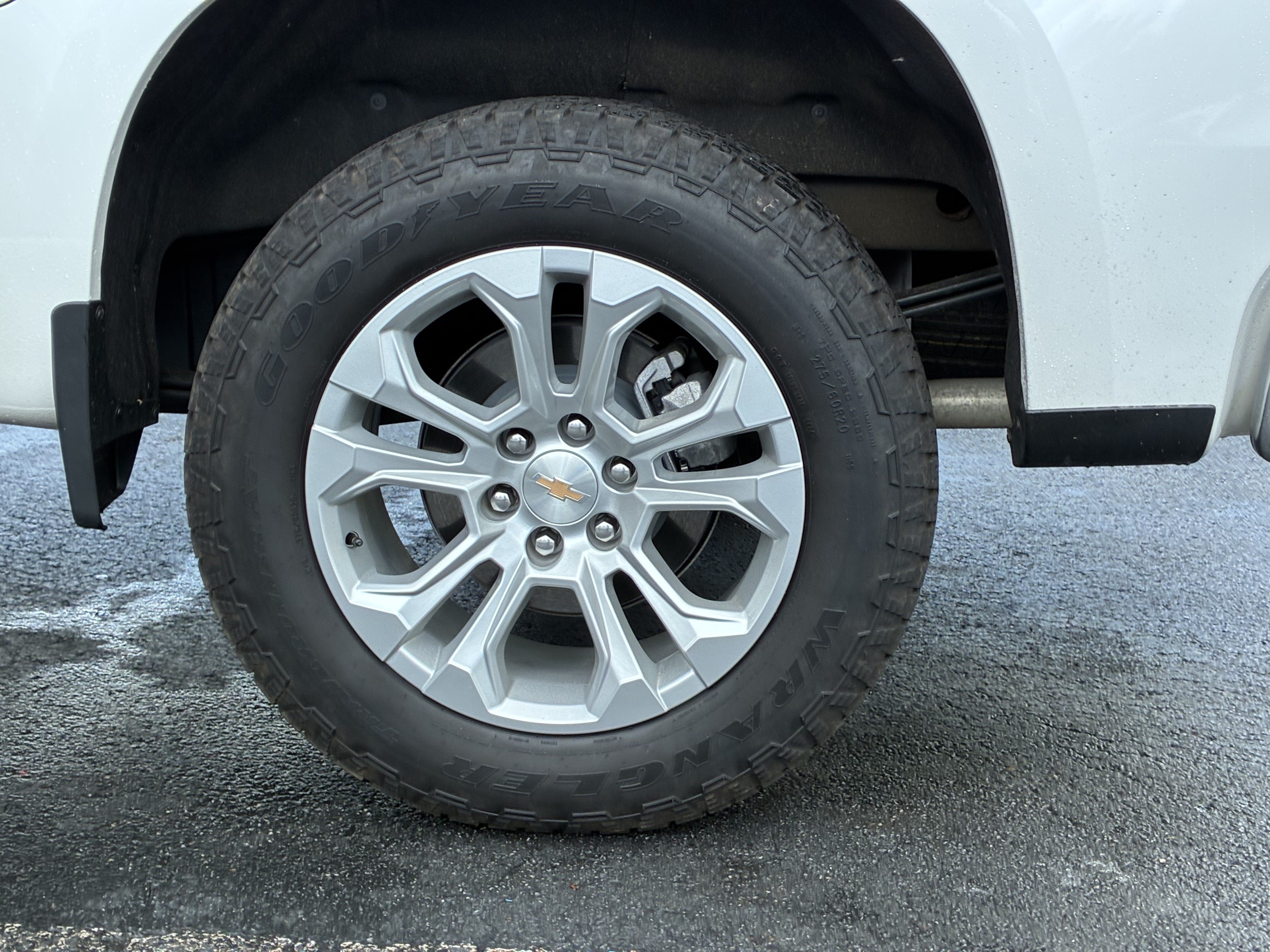 Used 2025 Chevrolet Silverado 1500 LTZ AWD/4WD image 10