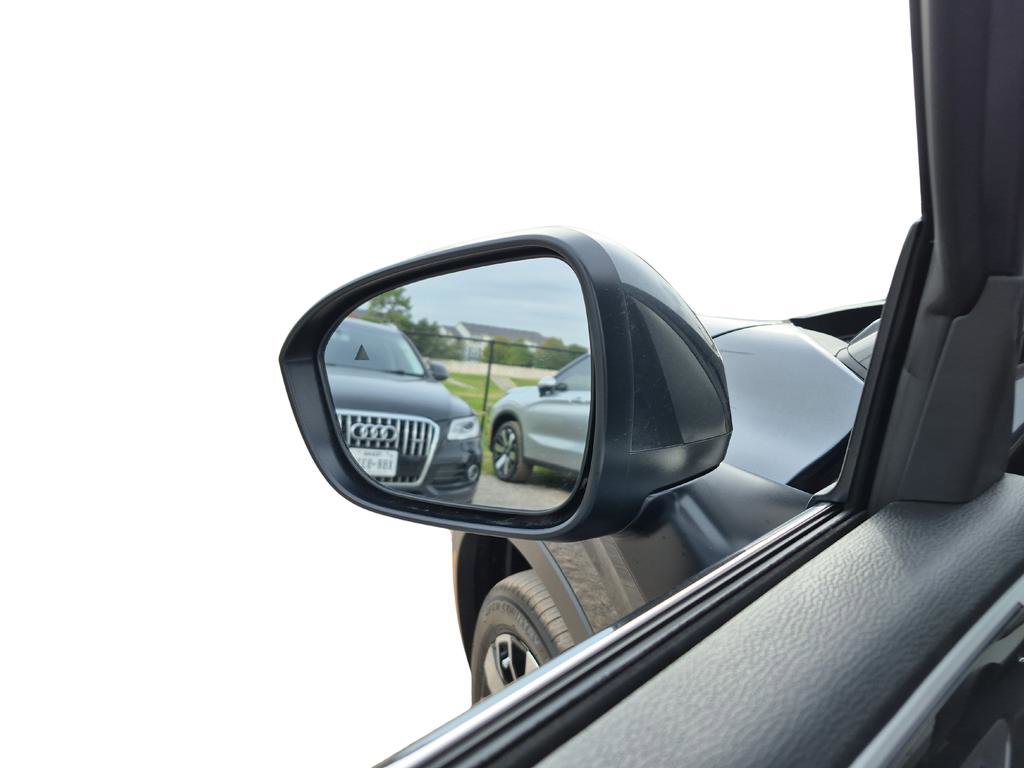 New 2026 Mitsubishi Outlander SEL image 18