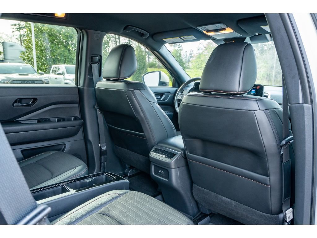 Used 2023 Nissan Pathfinder Rock Creek image 17