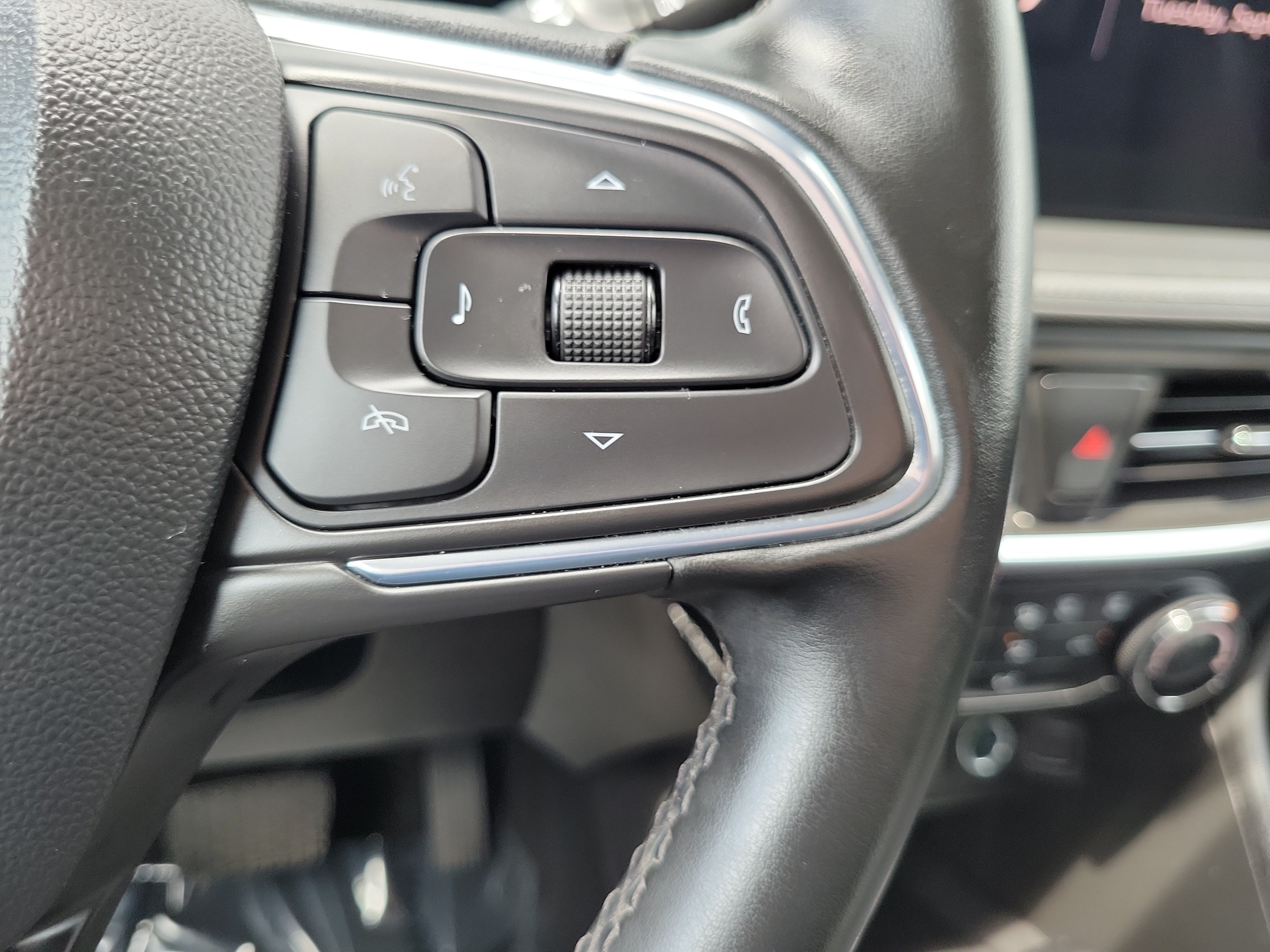 Used 2024 Buick Encore GX Sport Touring AWD/4WD image 21