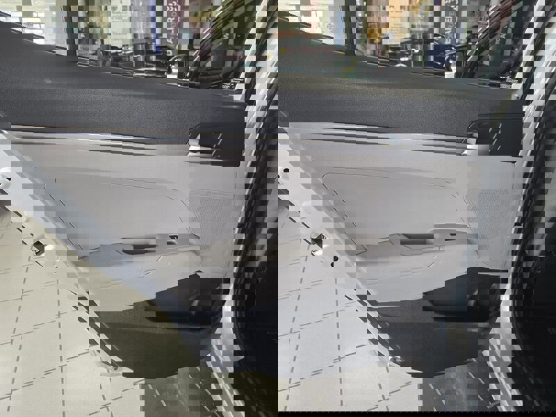 Used 2017 Hyundai Elantra SE image 10