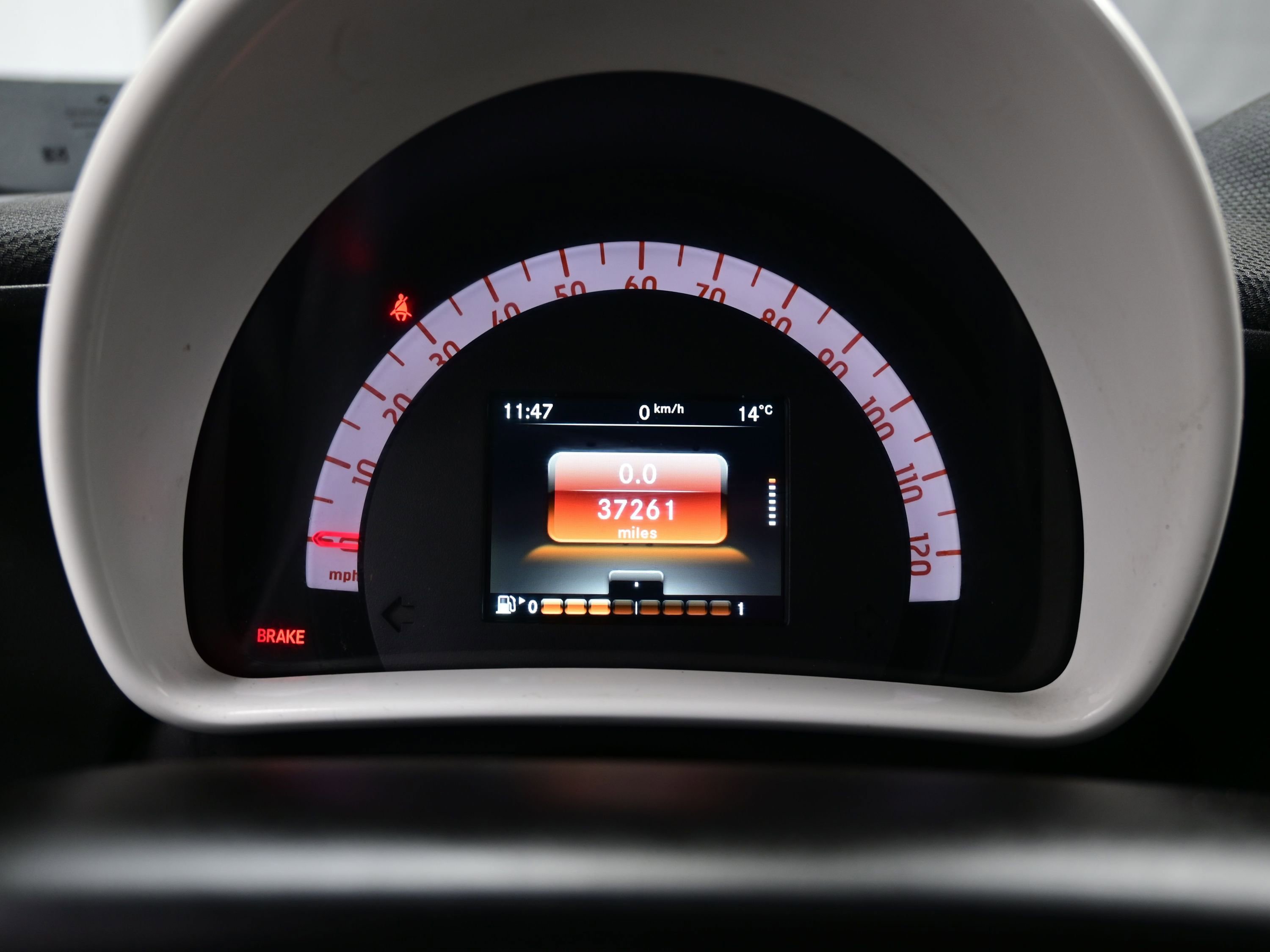 Used 2016 smart fortwo passion image 19