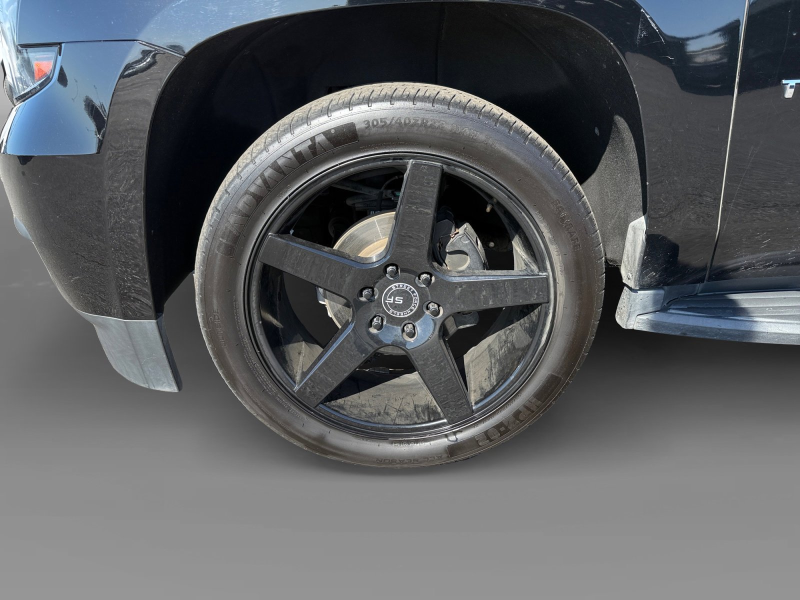 Used 2019 Chevrolet Tahoe LT w/ Luxury Package image 9