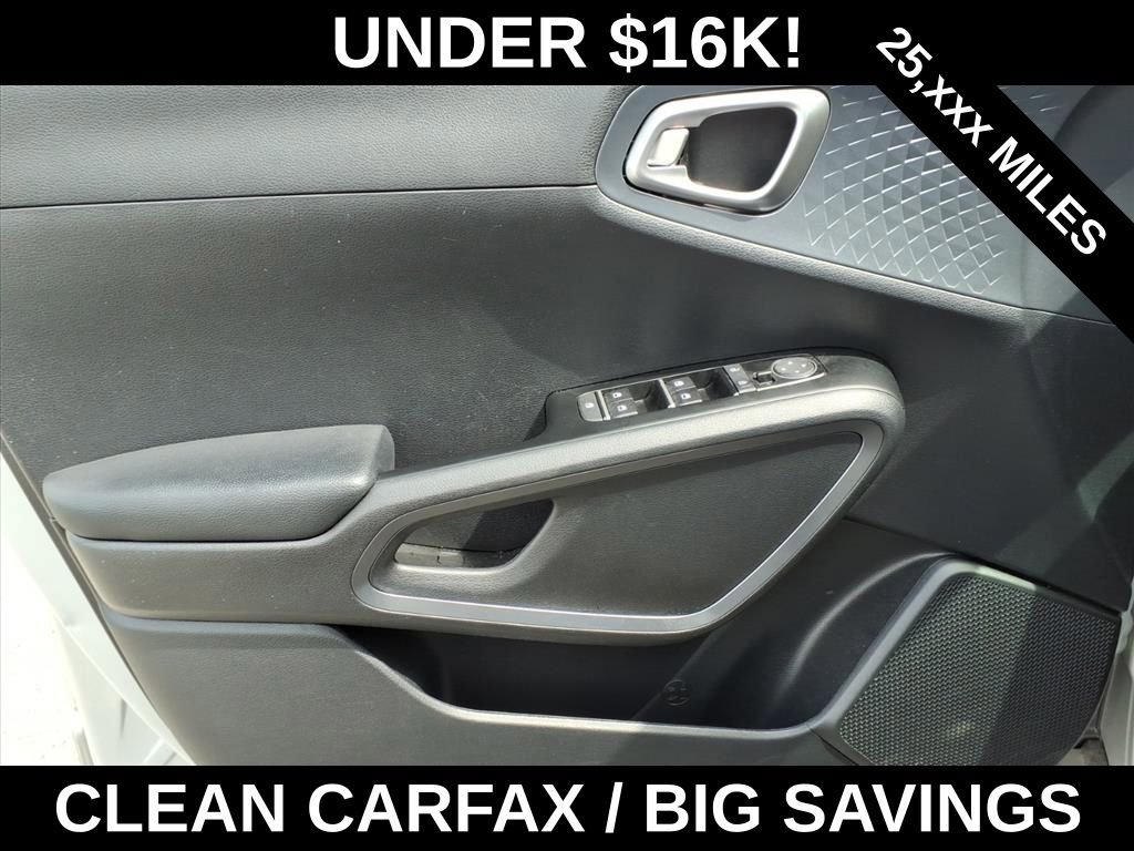 Used 2021 Kia Soul S image 11