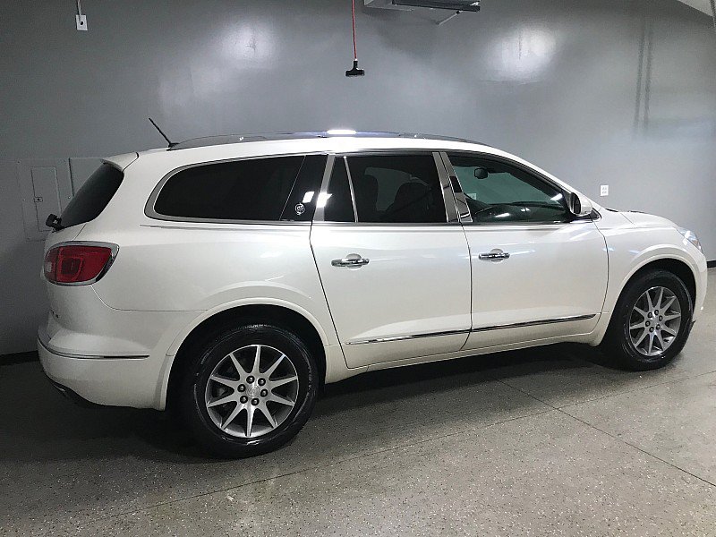 Used 2015 Buick Enclave Leather w/ Trailering Package FWD image 3