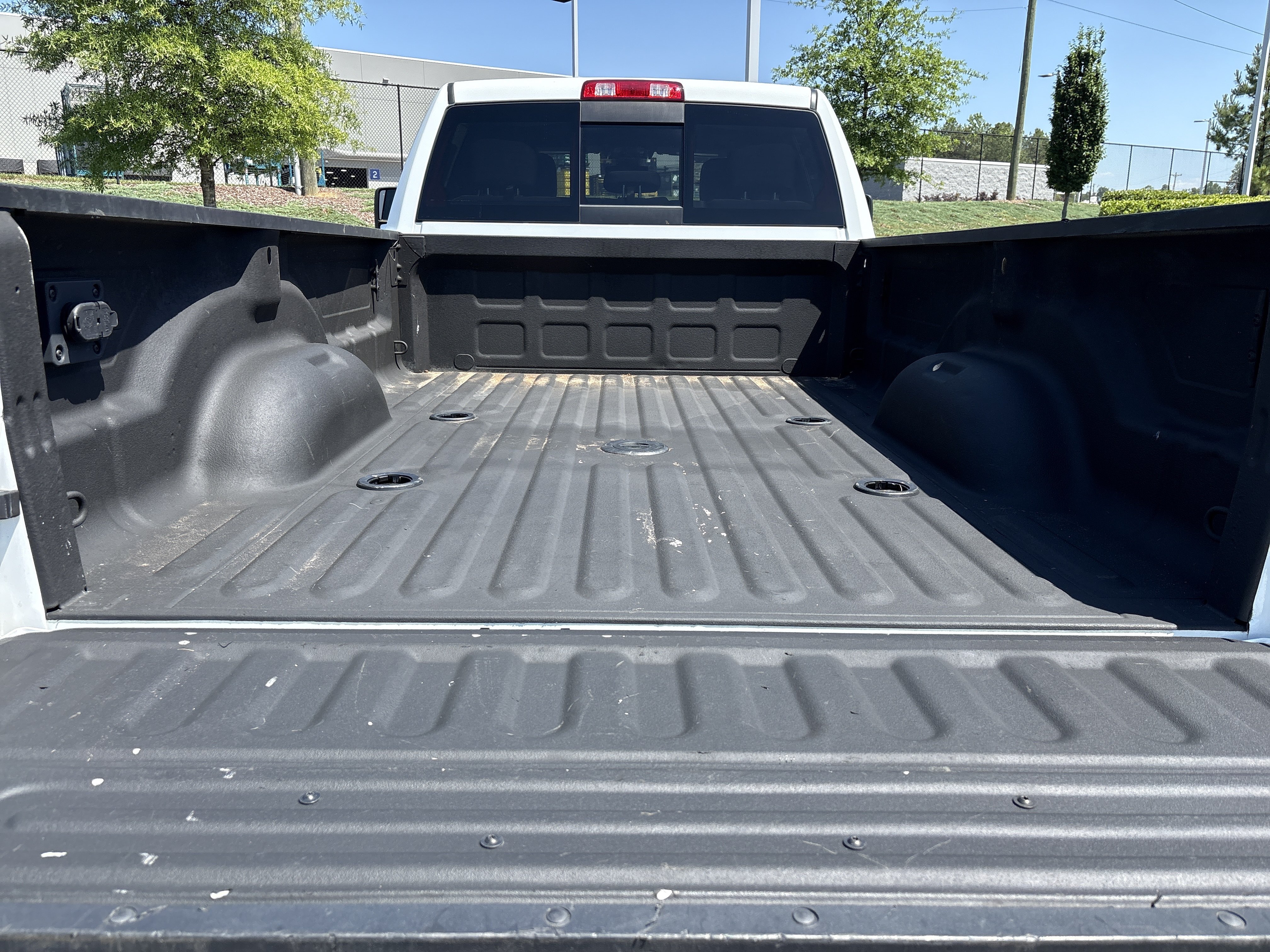 Certified 2024 RAM 3500 Tradesman w/ Chrome Appearance Group AWD/4WD image 33