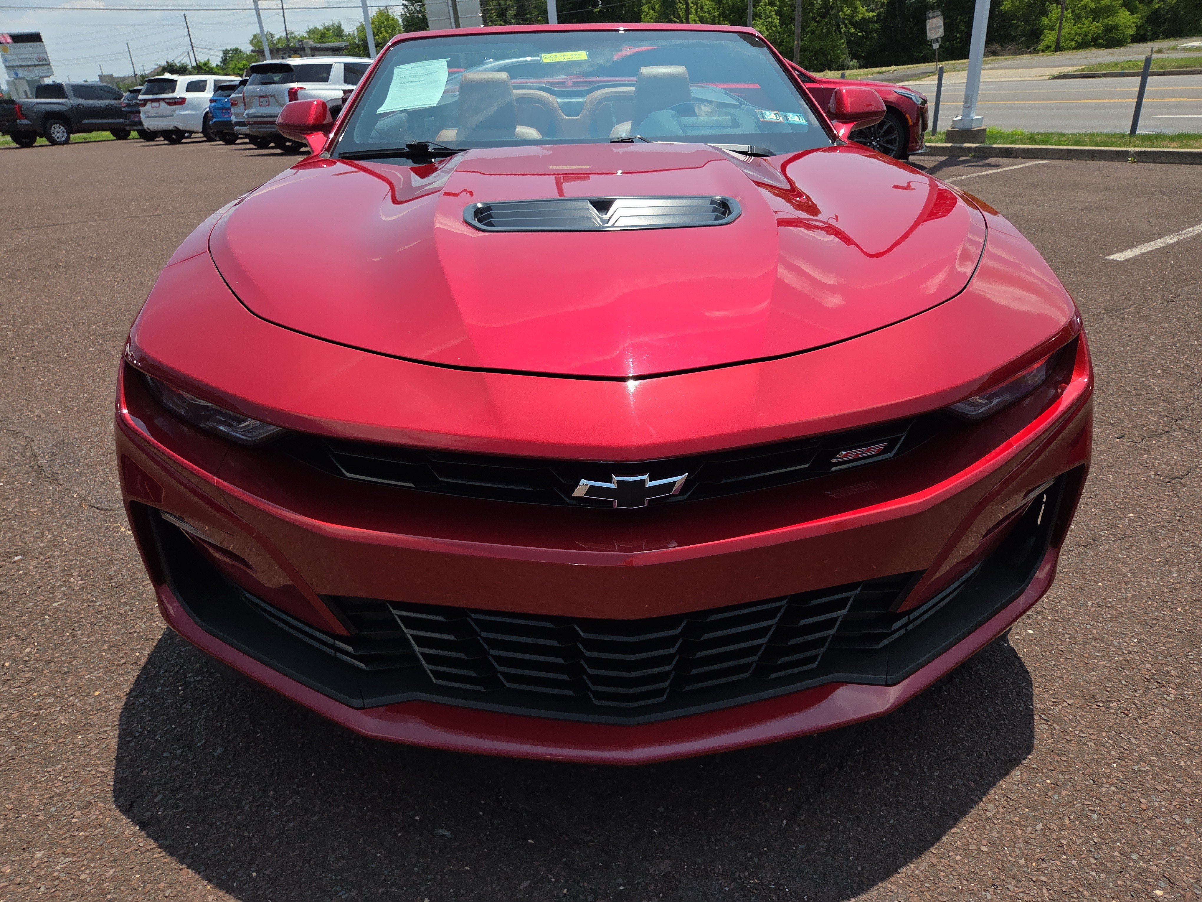 Used 2020 Chevrolet Camaro SS RWD image 8