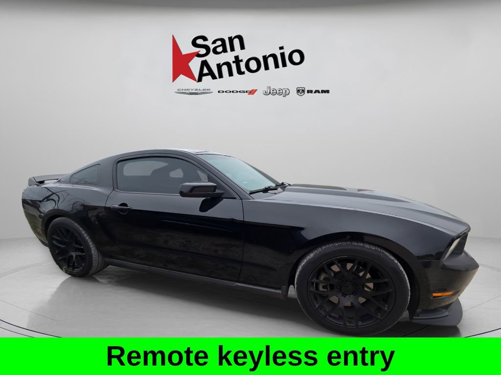 Used 2011 Ford Mustang GT Premium w/ Electronics Pkg image 5