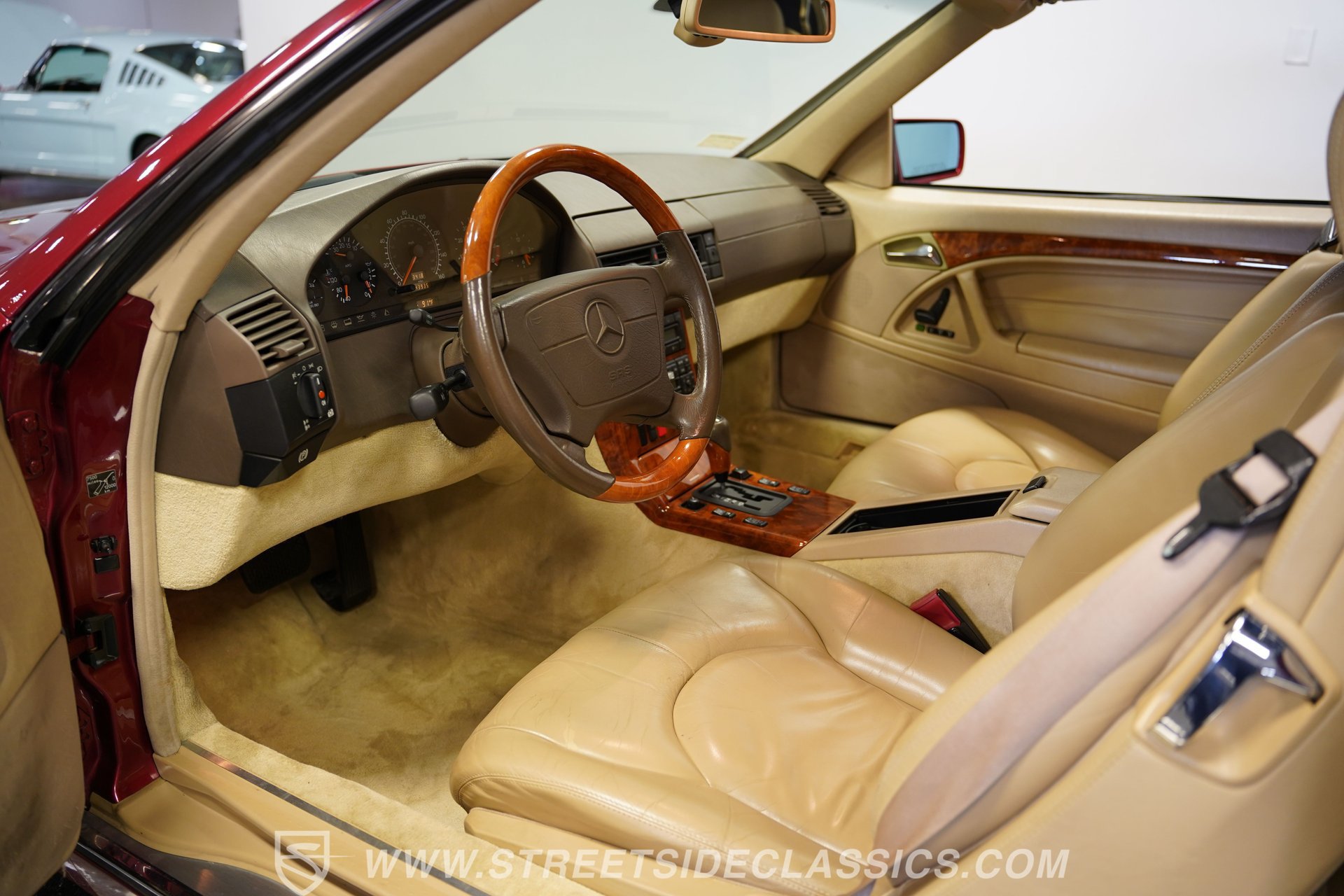 Used 1997 Mercedes-Benz SL 500 image 4