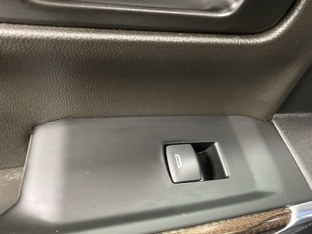 Certified 2021 Chevrolet Silverado 1500 RST AWD/4WD image 31