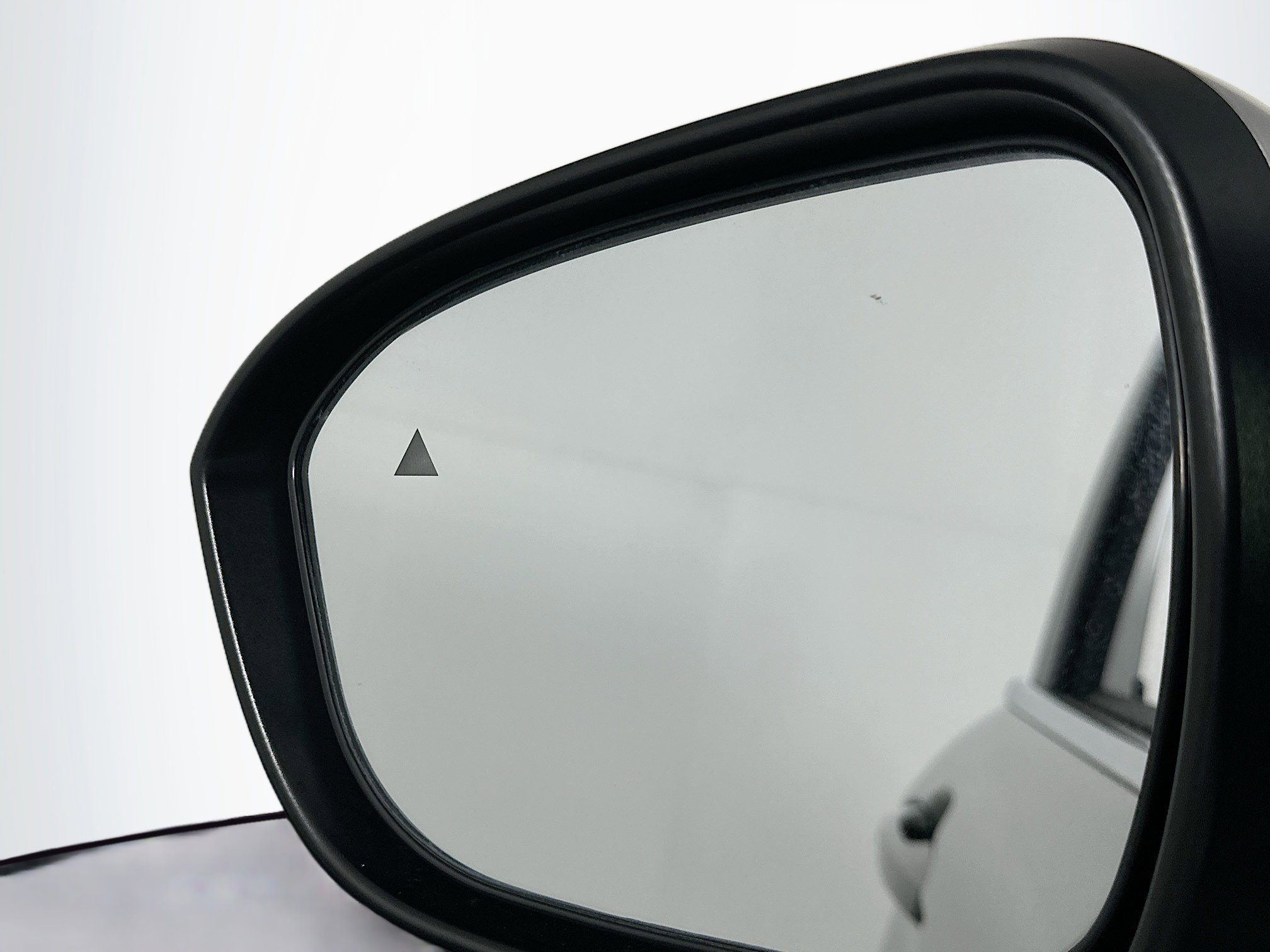 Used 2024 Mitsubishi Outlander SE image 16