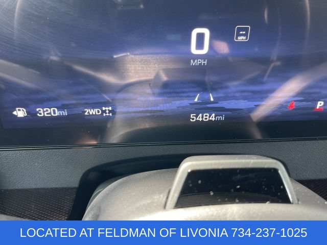 Used 2024 Chevrolet Traverse Z71 w/ Enhanced Driving Package AWD/4WD image 12