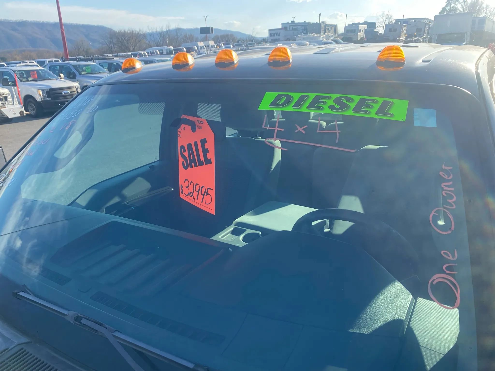 Used 2016 Ford F450 XL w/ Power Equipment Group image 4