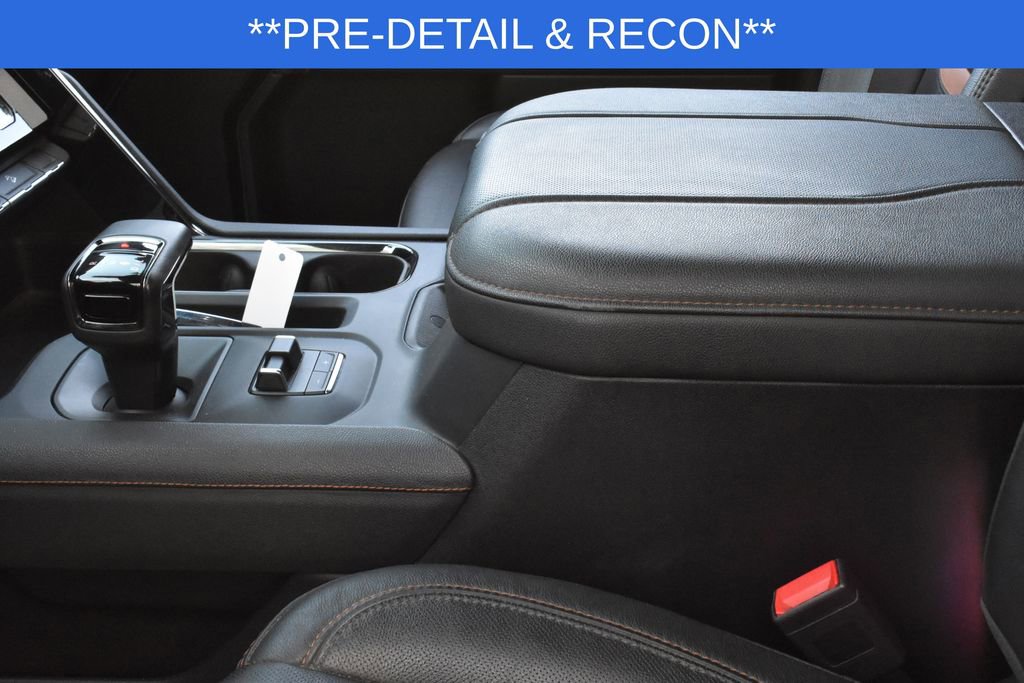 Used 2023 GMC Sierra 1500 AT4 w/ Technology Package AWD/4WD image 11