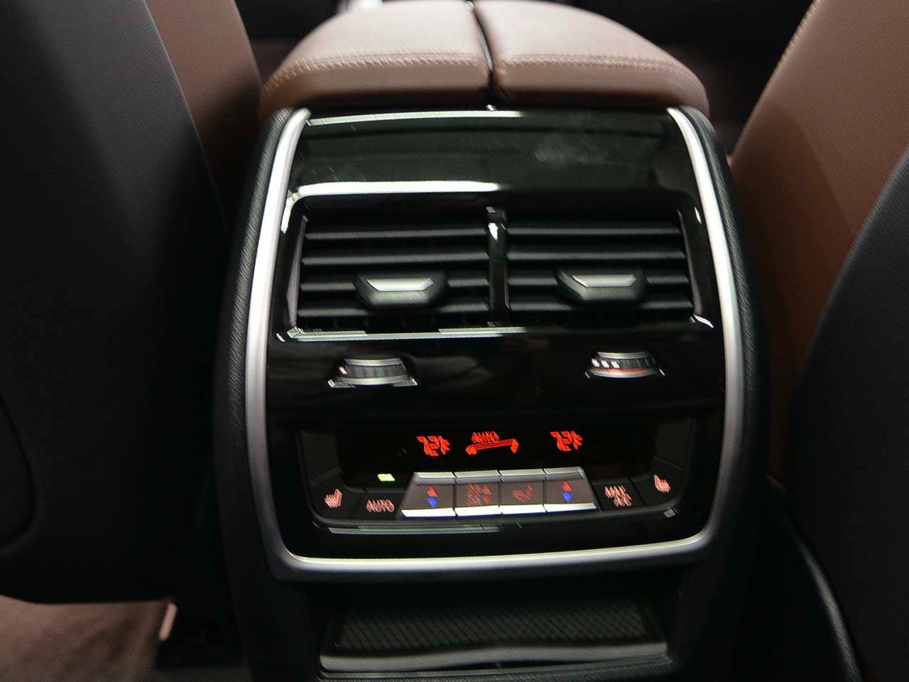 Used 2026 BMW X7 xDrive40i AWD/4WD image 10