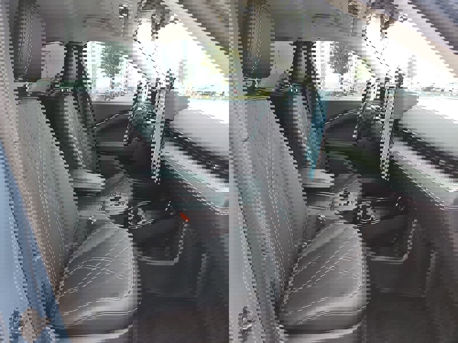 Used 2023 Ford Mustang Mach-E Select image 21