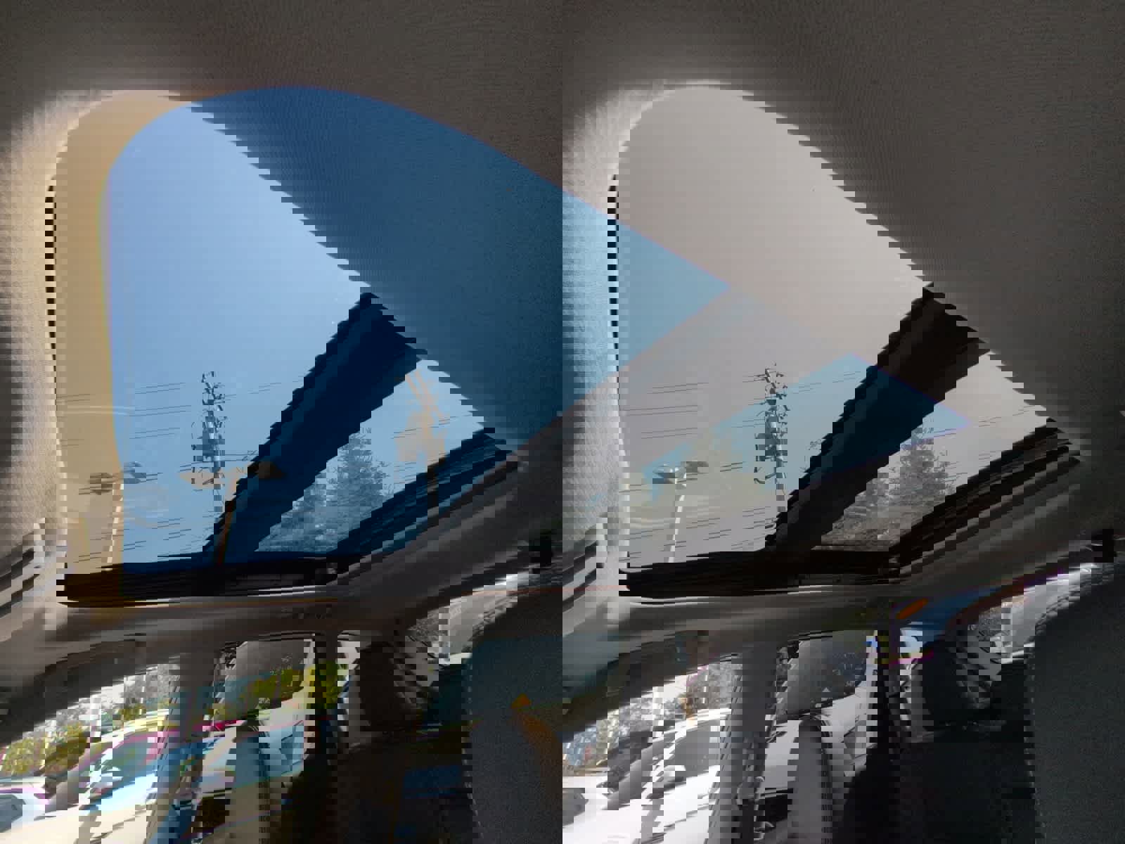 Used 2024 Nissan Murano SV image 3