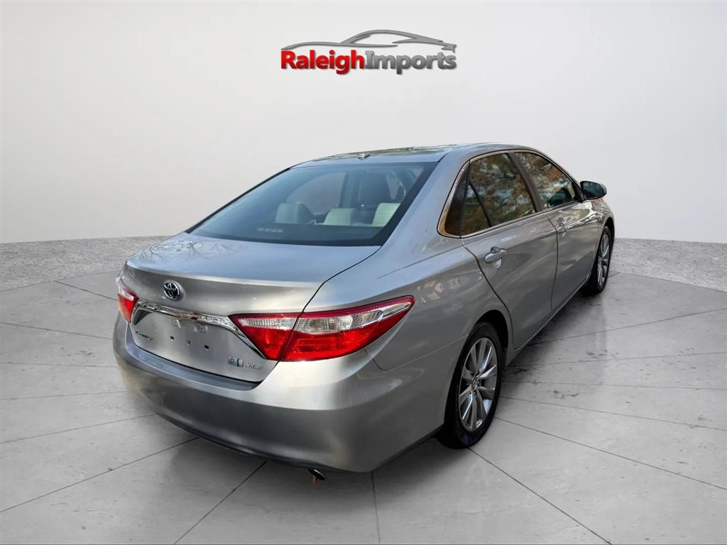 Used 2015 Toyota Camry XLE w/ Moonroof Package FWD image 7