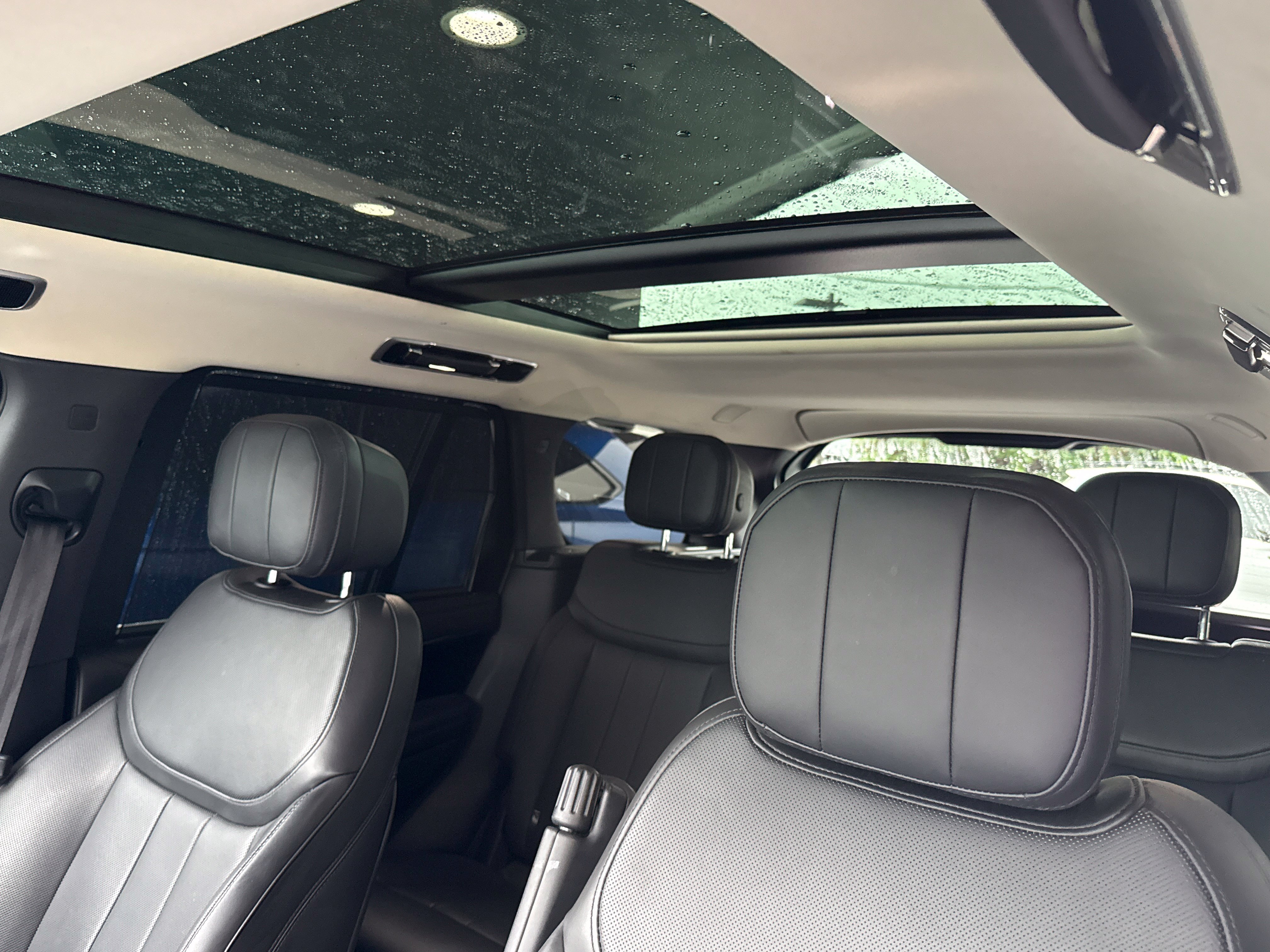 Used 2022 Land Rover Range Rover SE AWD/4WD image 13