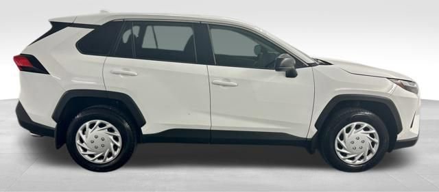 Used 2023 Toyota RAV4 LE image 10