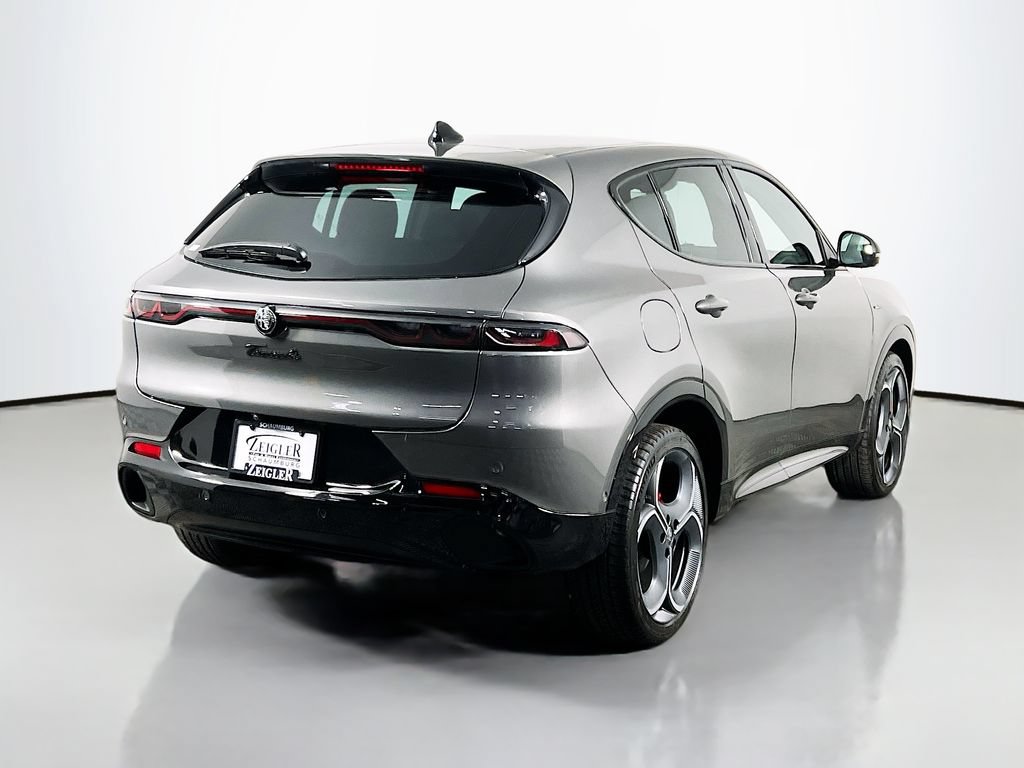 New 2026 Alfa Romeo Tonale w/ Quick Order Package 23H Volce AWD/4WD image 7