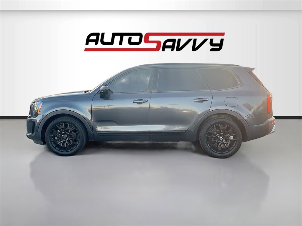 Used 2022 Kia Telluride SX w/ SX Prestige Package image 4