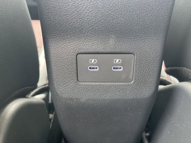 New 2025 Nissan Kicks SR image 13