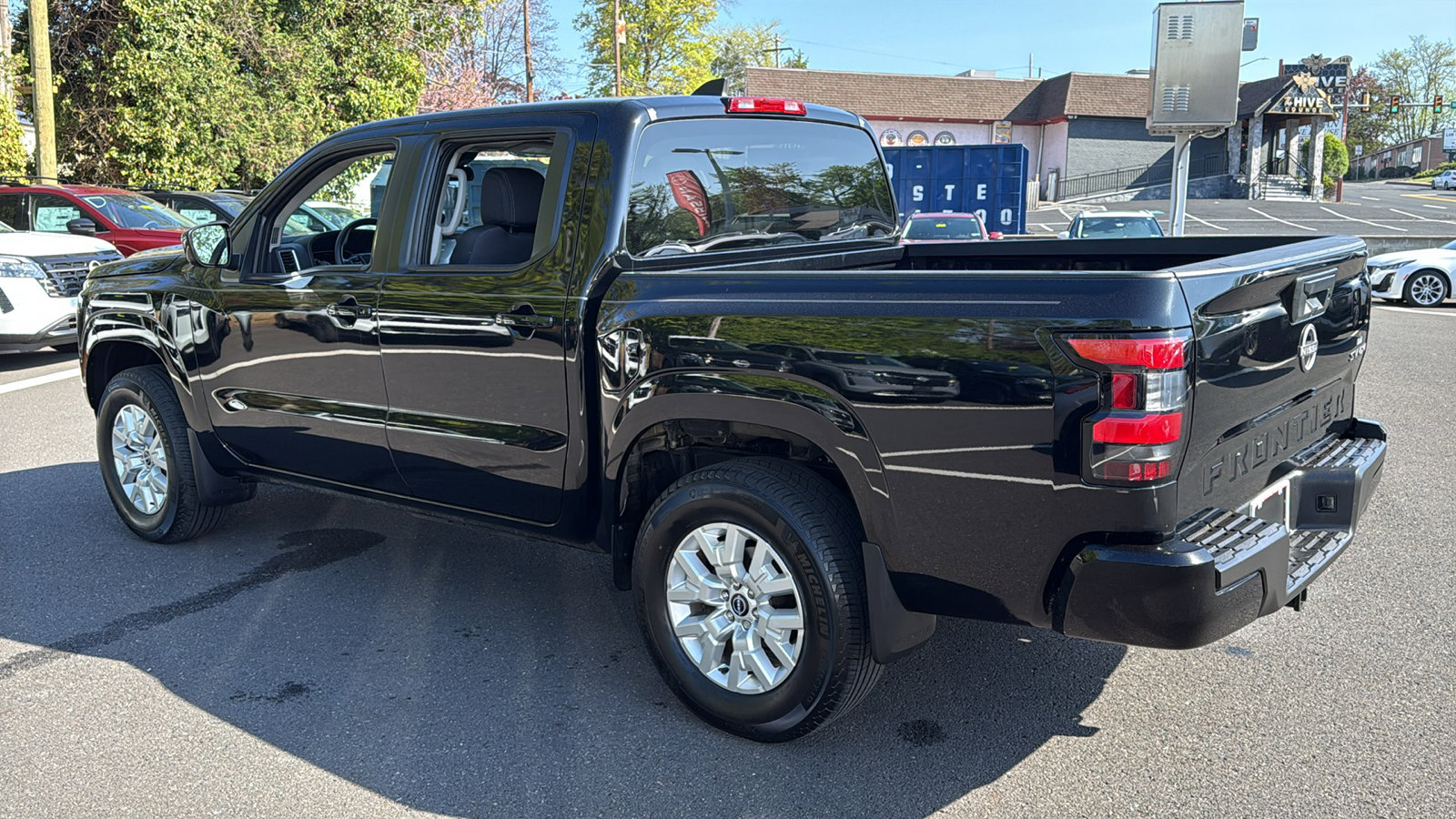 Certified 2023 Nissan Frontier SV w/ Tow Package AWD/4WD image 22