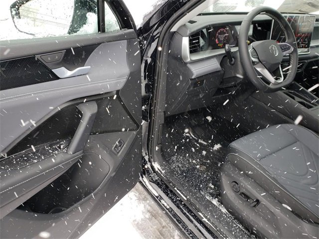 New 2026 Volkswagen Tiguan SE image 6